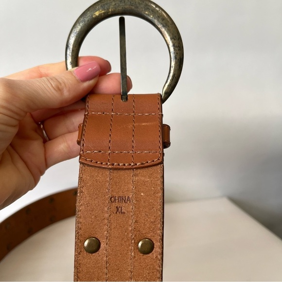 Vintage Harold’s Wide Brown Leather Studded Belt